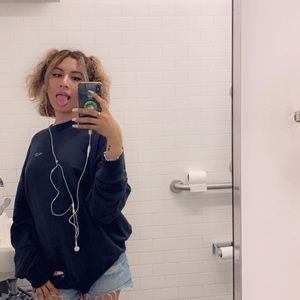 Meet your Posher, Isamar